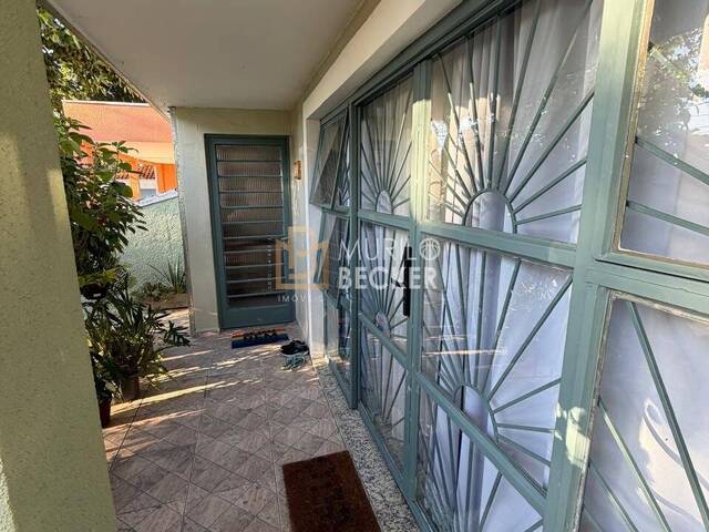 Casa para Venda em São José dos Campos - 2