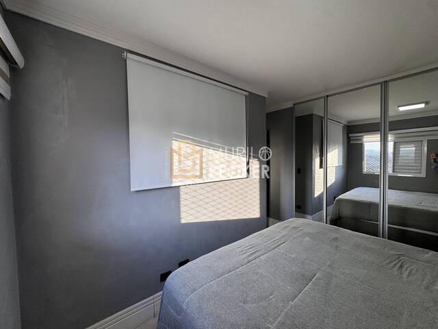 Apartamento para Venda em São José dos Campos - 2