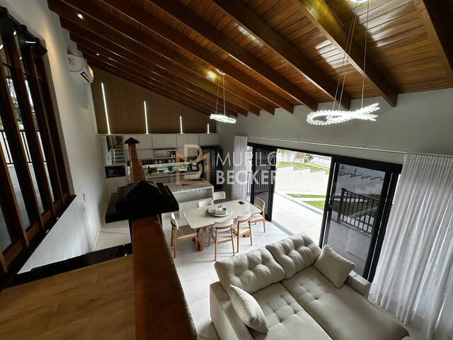 Casa em condomínio para Venda em Jambeiro - 2