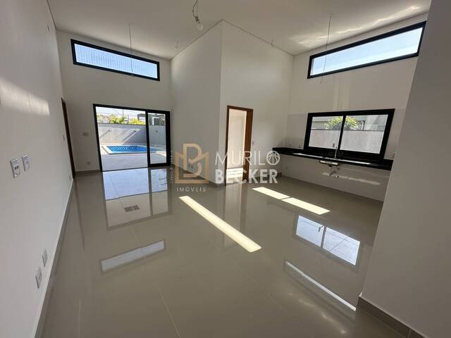 Casa em condomínio para Venda em São José dos Campos - 2